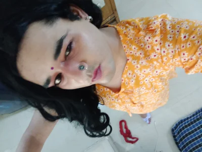 sissyneha Public Pic