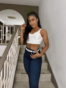 NahomyVega Public Pic