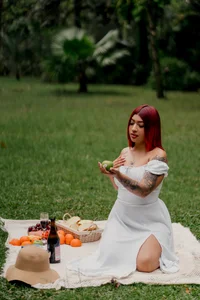 Will you accompany me to the pasture? de CamilaParisi Foto