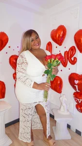 NahomiAndrew kullanıcısının valetine's day albümü -  2 fotoğraf