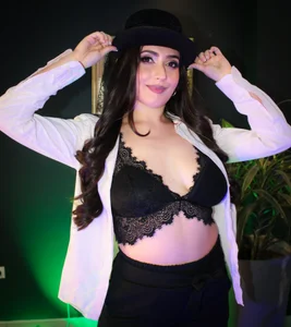 BrookeMiller Sexy & Elegant Immagine  2