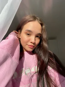 Milly_Lane Natural beauty, without any makeup on! Pic