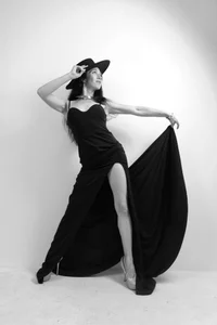 Ariel_MaritimeEroticism and style under a black dress图片 7