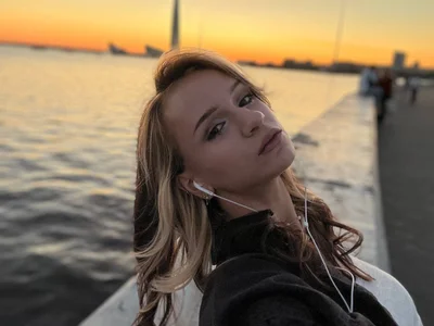 agata_cristee selfie🥰 Kuva