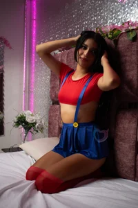 SweetieCloe_ kullanıcısının Did you know this part of me? 🥰 albümü -  3 fotoğraf