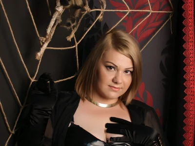 DominaSadiqueWorship Queen图片 5