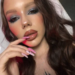 Bella__Hunters Public Pic 4