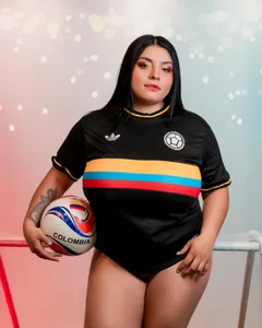 karo_linee1 ⚽ The Hottest Match Pic 2