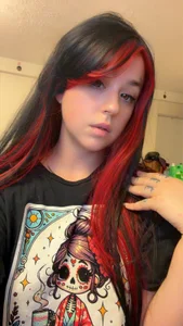 salem_in_the_woods's Sexy Me Sex Photo 7