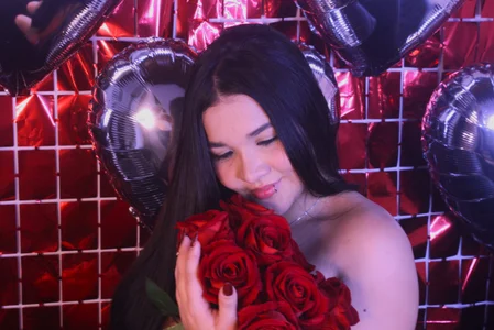 Pretty 🖤 de LYAA_COLLINS_ Foto 2