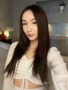 AvrilLatam Public Pic 3