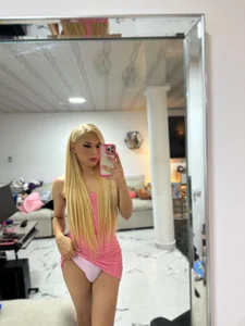 saray_doll Public Gambar 4