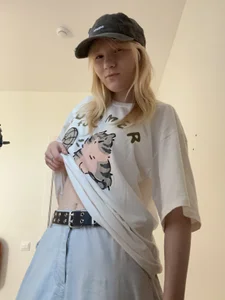 KoriMelon⭐🍉 Rate my outfit, boys Bild 2