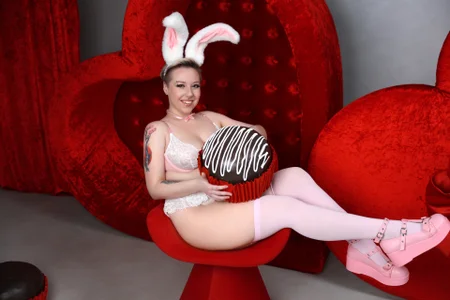 AlexandraGreen 𝒱𝒶𝓁𝑒𝓃𝓉𝒾𝓃𝑒'𝓈 𝒟𝒶𝓎 Foto 5