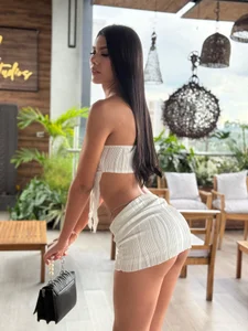 NiaSalvatore Sparkle like you mean it ✨ Pic 2