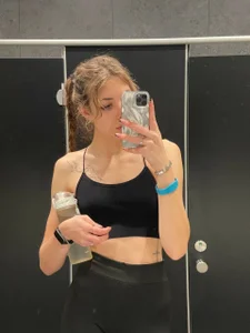 Leila_Vanilla Gym time! Pic