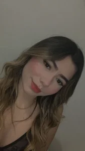 emi_bloom Public Εικόνα