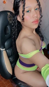 Malory_starr__ Buzz Lightyear has arrived to rescue you 🔥 Foto 2