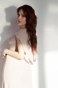 AliceOfWonders Public Pic 2