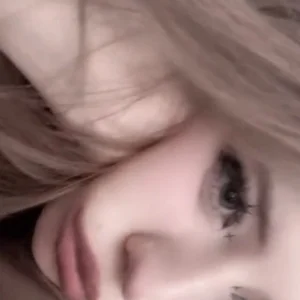 Public od YasmineGuelpa  2 snímek