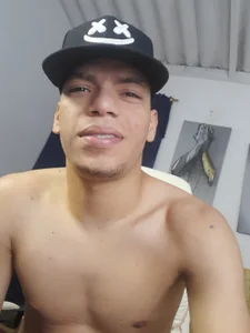 Andres_sant_ SEXY HOT Pic 2