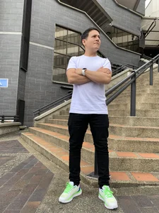 oliver_price1 Fotos Immagine  6