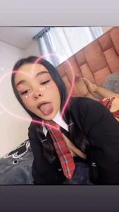 your favorite schoolgirl <3