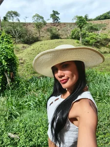 juliane_sweer1 Green💚🌲 Pic 5