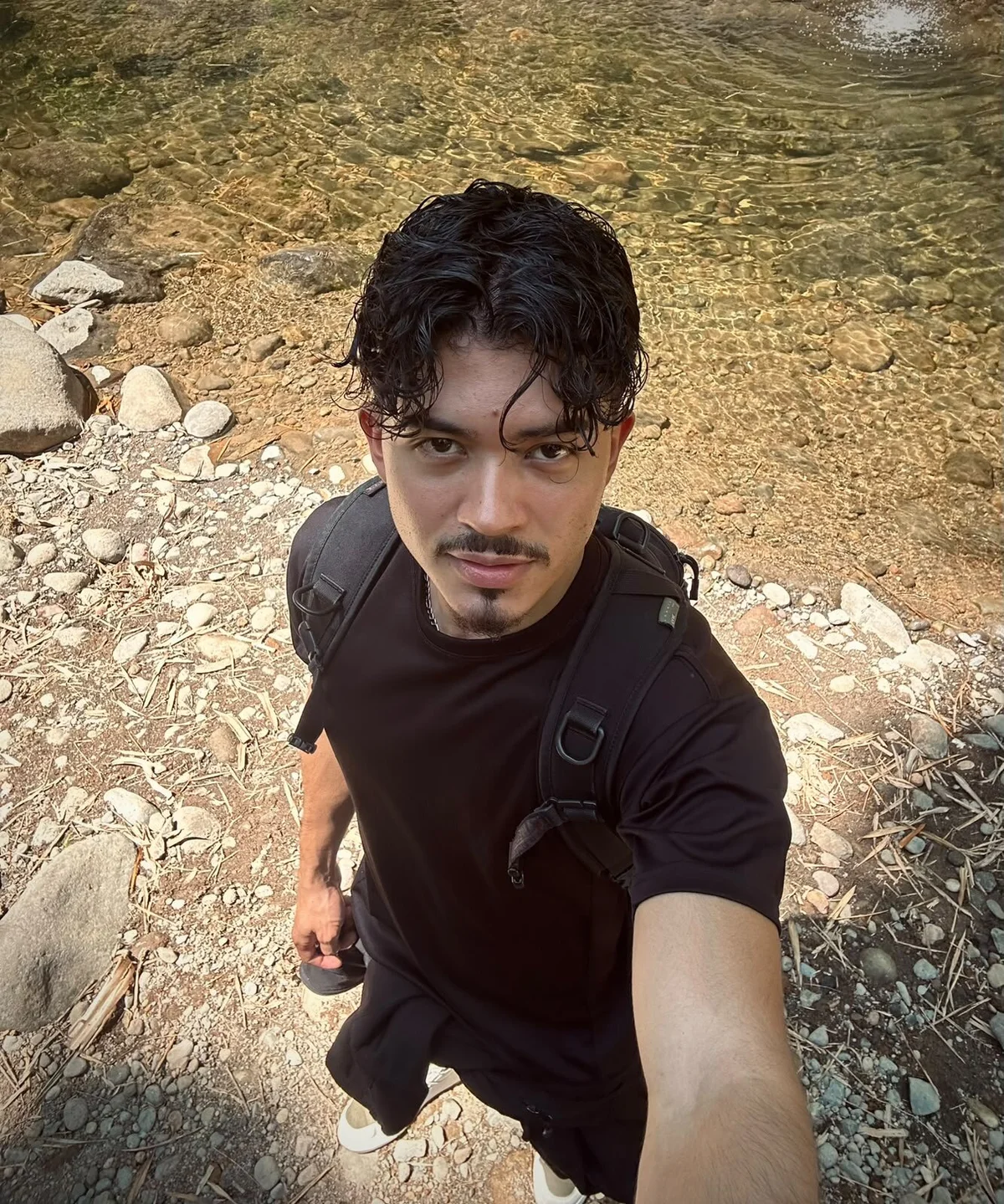 Foto em tendência de NicolaiKarav 5788