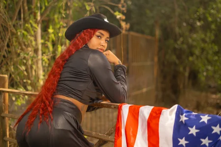 lindsayhoffman18 Happy July 4 Pic 5