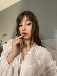 bonnyfloweer do you like me? зображення 3