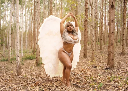 TiannahGlow What an Angel Pic 5