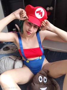 BimboSouls MARIO hot Foto 2