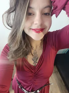 Do you dare to discover what I hide? 😈🔥 de Ariana_blonde  6 photos