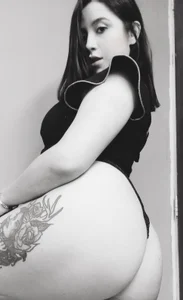Valerie__Saenz mew! Billede 5