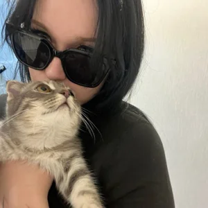 LaurenOveson Public Pic 2