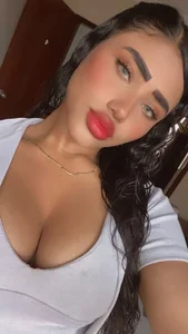 Mia_bm_ Public Foto 3