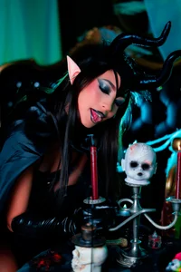 The Evil Elf is out to play tonight 😈🎃 Dare to join me?