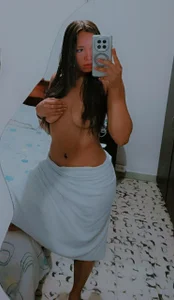 michelleflorianAt my house😏 Bild 3