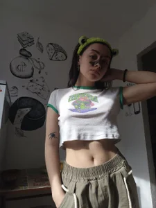 MashkaRayの><の 2枚の写真