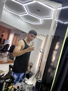 Michael_black01 Michael in barber зображення