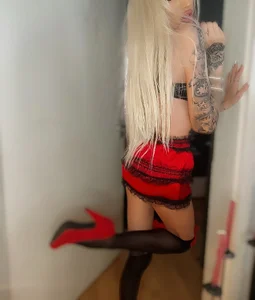 emma_collins96 Public Pic