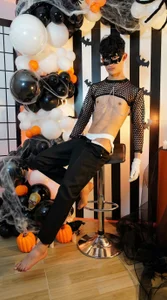 Patrick_Howland_ Halloween Photos 🎃 Pic 7