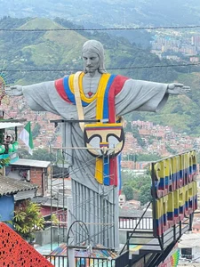 TavoHot_ MEDELLIN  снимка