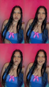 VaneandRossy 🎄 Gambar 2