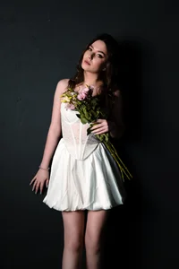 AliceMoreno Bloom in Silence зображення