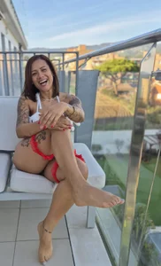 AllanaSquirt I may be the Grinch of Valentine's Day, but trust me… I can still steal your heart 🔥😉 Pic 4