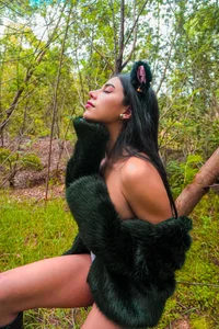 dani_parker_ Safari Section Pic 2