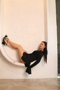 AmeliaRoyale A dress, a smile and a perfect shot Pic