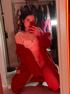 look at me! de Alice_Succuby Foto 8